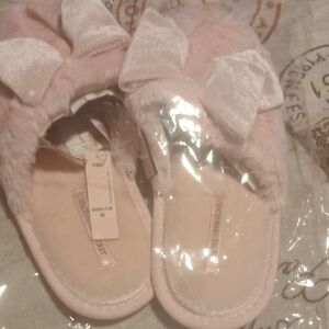 Victoria's Secret Light Pink Plush Slippers